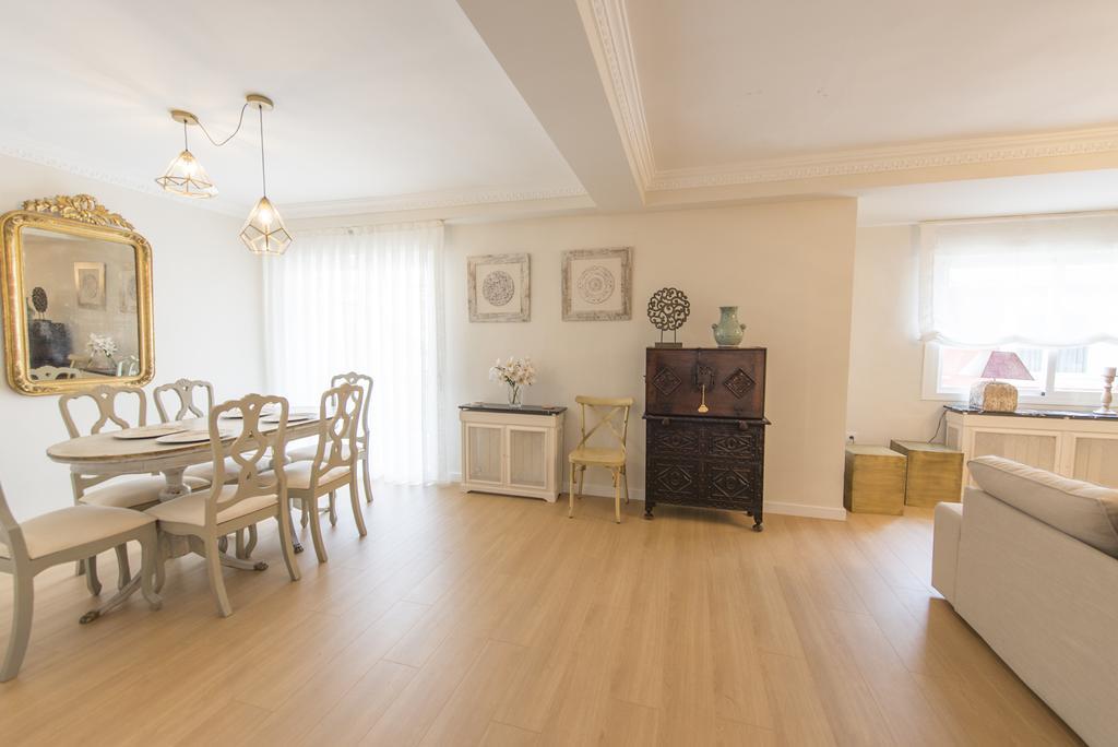Luxe Castelar 19 Apartment เซบีญา ภายนอก รูปภาพ